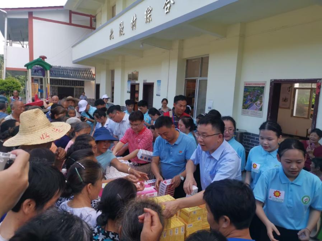 32到龍勝鎮(zhèn)山東村、三門鎮(zhèn)洪寨村、樂江鎮(zhèn)石甲村等地開展愛心義診活動.png