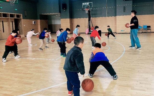 寒假籃球技能.jpg 寒假籃球技能.jpg