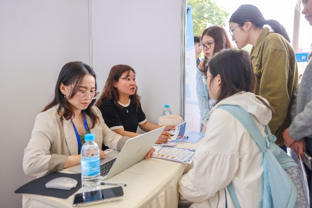 372A4596-2.jpg 372A4596-2.jpg