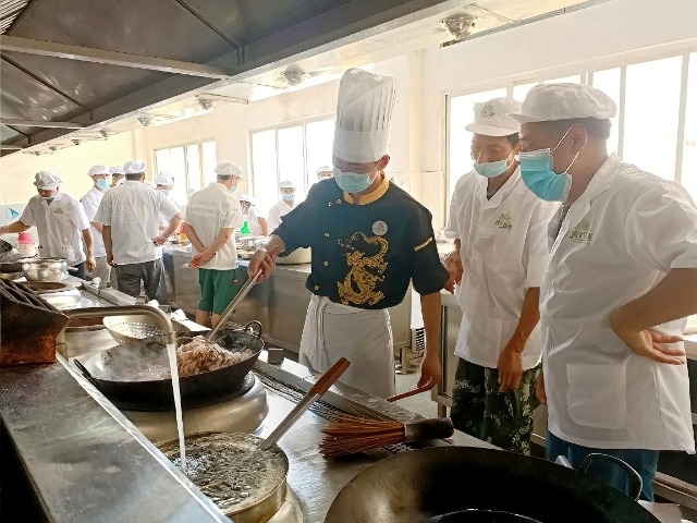 f3f8340867216c297c2a4c2666f14cb.jpg f3f8340867216c297c2a4c2666f14cb.jpg