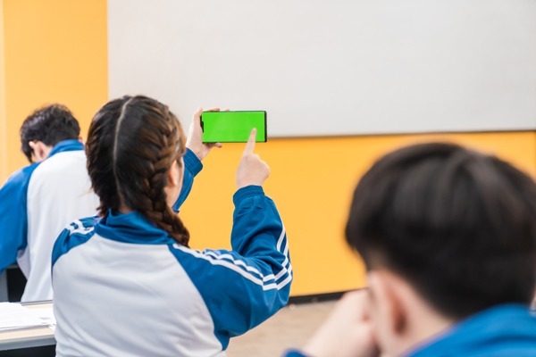 孩子手機(jī)游戲上癮怎么辦？